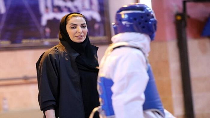 مینو مداح
